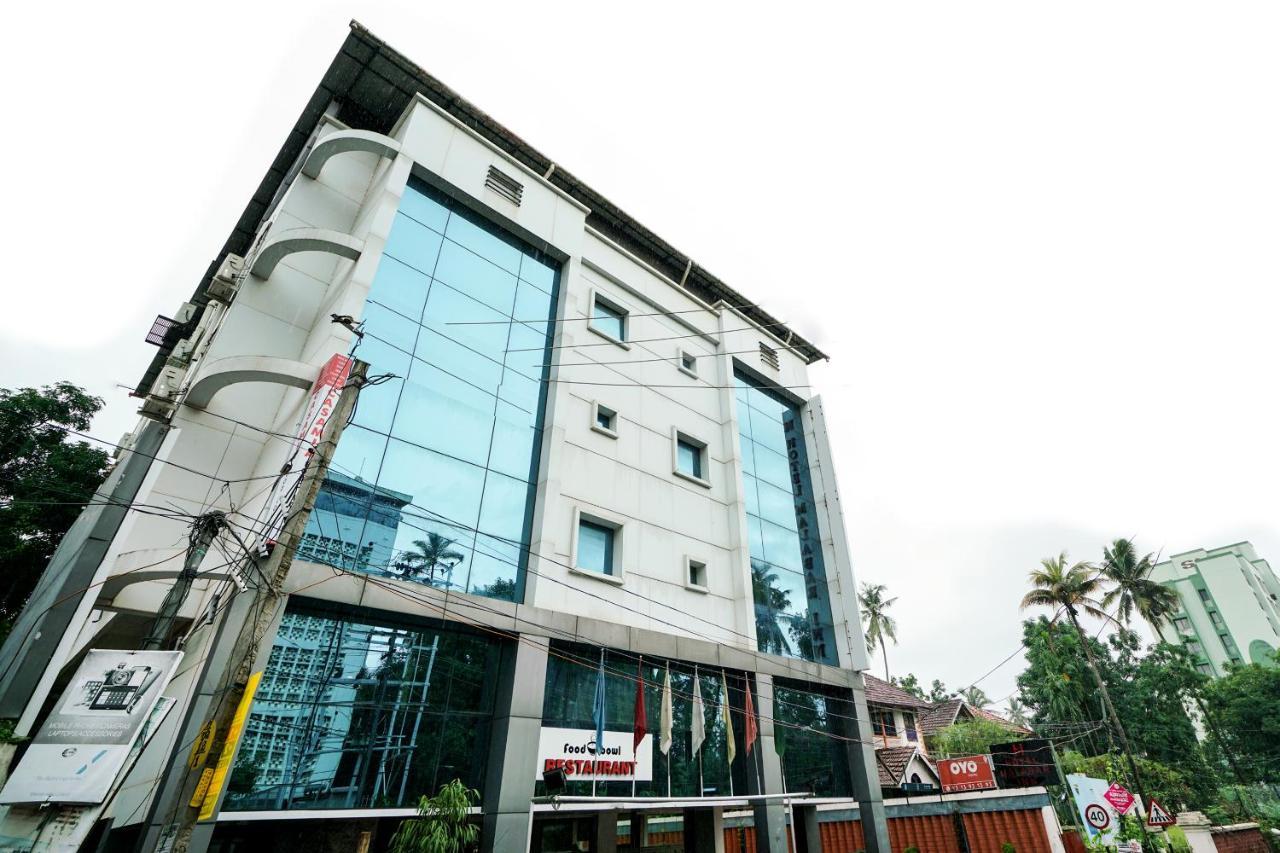 Oyo 1684 Hotel Malabar Inn Kozhikode Exterior photo