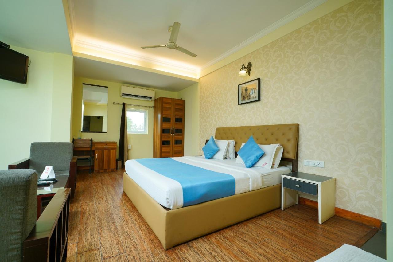 Oyo 1684 Hotel Malabar Inn Kozhikode Exterior photo